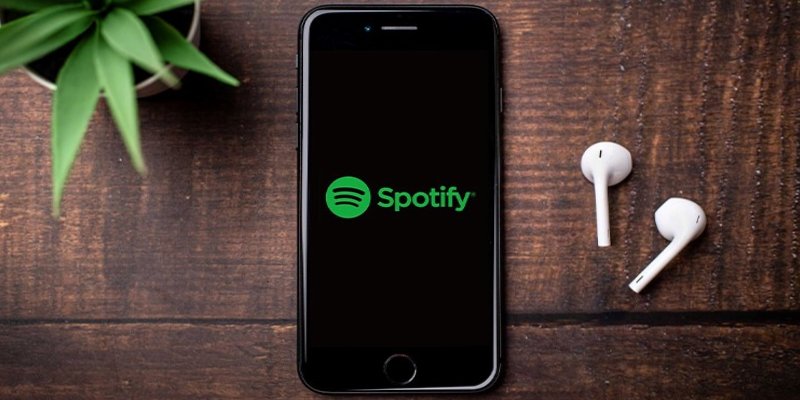 ساخت و تنظیم پلی لیست در اسپاتیفای